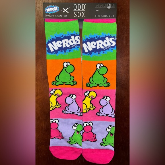 NERDS CANDY ODD SOX NOVELTY CREW SOCKS NWT MEN’S SHOE SIZE 6-13 - Picture 1 of 2